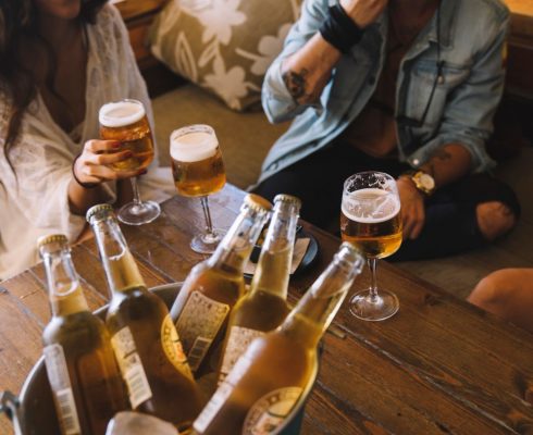 friends-with-beers-bucket